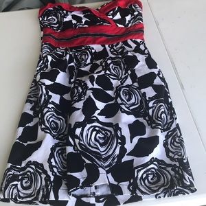 Red Black White Dress with pockets